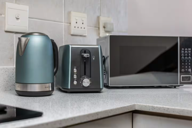 To Let 1 Bedroom Property for Rent in Oranjezicht Western Cape